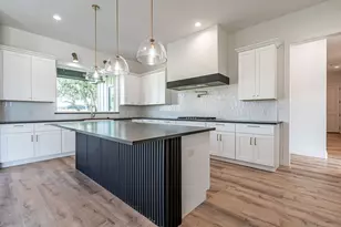 554 Helena Dr, Granbury, TX 76048 - Photo 13