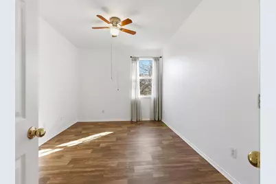 1125 Timber Creek Drive, Lewisville, TX 75067 - Photo 15