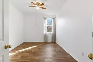 1125 Timbercreek Dr, Lewisville, TX 75067 - Photo 15