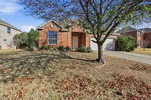 1125 Timbercreek Dr, Lewisville, TX 75067 - Photo 3
