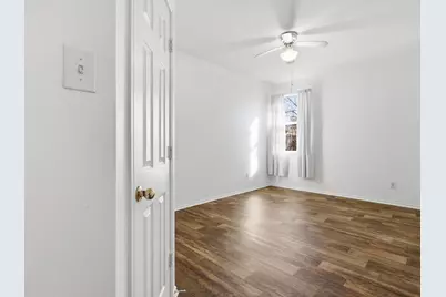 1125 Timber Creek Drive, Lewisville, TX 75067 - Photo 11