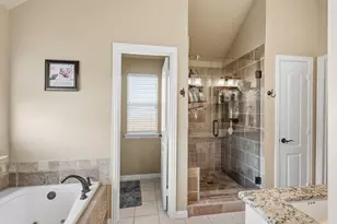 921 Ascension Dr, Hurst, TX 76053 - Photo 17