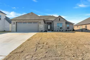 801 Holiday Hills Dr, Mineral Wells, TX 76067 - Photo 1