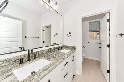 801 Holiday Hills Drive, Mineral Wells, TX 76067 - Photo 23