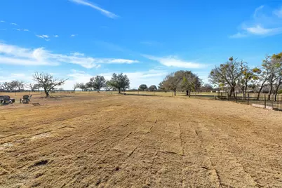 801 Holiday Hills Drive, Mineral Wells, TX 76067 - Photo 27