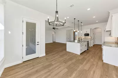 801 Holiday Hills Drive, Mineral Wells, TX 76067 - Photo 11