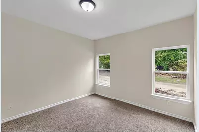 415 Martin Luther King Jr Street, Sulphur Springs, TX 75482 - Photo 17