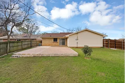 1611 Celeste Court, Arlington, TX 76012 - Photo 19