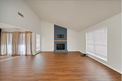 1611 Celeste Court, Arlington, TX 76012 - Photo 5