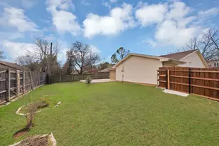 1611 Celeste Ct, Arlington, TX 76012 - Photo 23