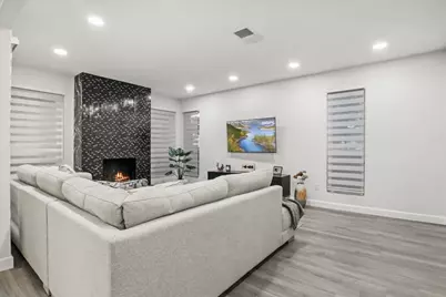 1916 Shorewood Drive, Grapevine, TX 76051 - Photo 5