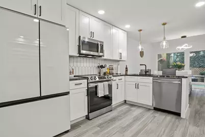 1916 Shorewood Drive, Grapevine, TX 76051 - Photo 13