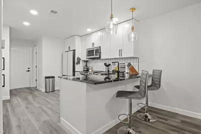 1916 Shorewood Drive, Grapevine, TX 76051 - Photo 9