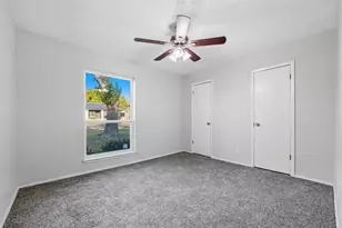 2742 E Pepperidge Dr, Lancaster, TX 75134 - Photo 21