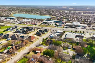 1204 Crestview Dr, Hurst, TX 76053 - Photo 39