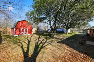 1204 Crestview Dr, Hurst, TX 76053 - Photo 35