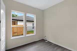 417 Martin Luther King Jr St, Sulphur Springs, TX 75482 - Photo 15