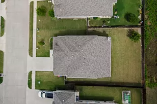 517 Thompson Dr, Van Alstyne, TX 75495 - Photo 7