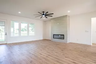 925 Bandon Dunes Dr, Fort Worth, TX 76028 - Photo 11