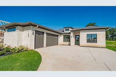 925 Bandon Dunes Drive, Fort Worth, TX 76028 - Photo 3