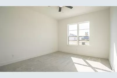 925 Bandon Dunes Drive, Fort Worth, TX 76028 - Photo 33