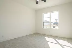 925 Bandon Dunes Dr, Fort Worth, TX 76028 - Photo 33