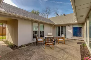 7822 Glenneagle Dr, Dallas, TX 75248 - Photo 29