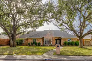 7822 Glenneagle Dr, Dallas, TX 75248 - Photo 1