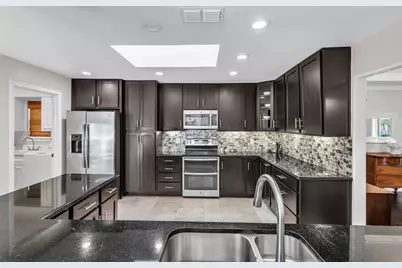 7822 Glenneagle Drive, Dallas, TX 75248 - Photo 9