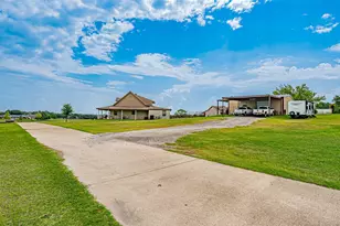 4515 E Renfro St, Alvarado, TX 76009 - Photo 3