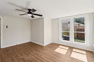 403 S Willomet Ave, Dallas, TX 75208 - Photo 13