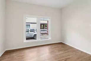 403 S Willomet Ave, Dallas, TX 75208 - Photo 7