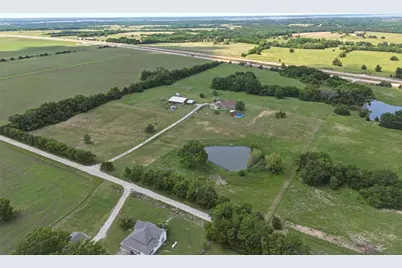 643 Cr 2992, Windom, TX 75492 - Photo 3