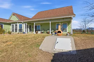 643 Co Rd 2992, Windom, TX 75492 - Photo 9