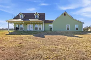 643 Co Rd 2992, Windom, TX 75492 - Photo 3