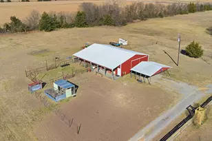 643 Co Rd 2992, Windom, TX 75492 - Photo 13