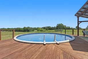 643 Co Rd 2992, Windom, TX 75492 - Photo 13