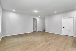 2513 Birdell Ct, Fort Worth, TX 76105 - Photo 7