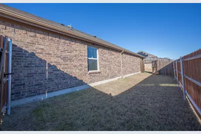 400 Willow View Way, Princeton, TX 75407 - Photo 17