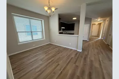 725 Hartsfield, Aubrey, TX 76227 - Photo 3