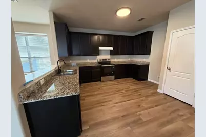 725 Hartsfield, Aubrey, TX 76227 - Photo 7