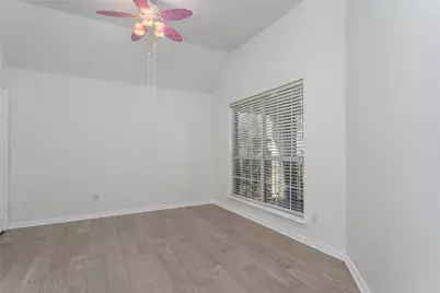 2410 Honey Drive, Arlington, TX 76001 - Photo 35