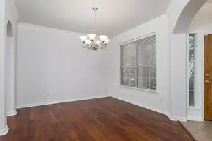 2410 Honey Dr, Arlington, TX 76001 - Photo 11