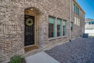421 Matchbox St, Argyle, TX 76226 - Photo 3