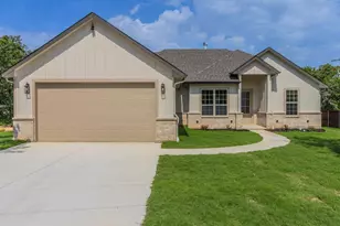 458 Jim Walters Dr, Runaway Bay, TX 76426 - Photo 1