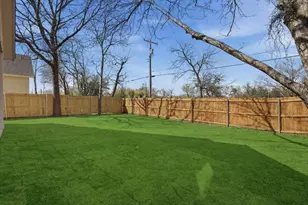 1633 E Tucker St, Fort Worth, TX 76104 - Photo 25