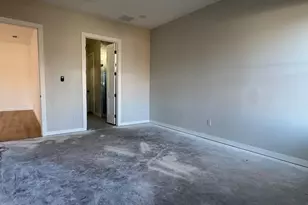 1633 E Tucker St, Fort Worth, TX 76104 - Photo 13