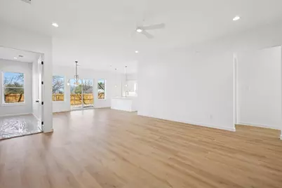 1633 E Tucker Street, Fort Worth, TX 76104 - Photo 15