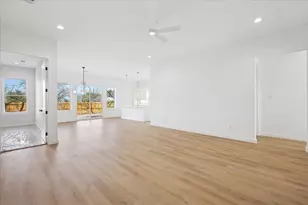 1633 E Tucker St, Fort Worth, TX 76104 - Photo 15