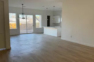 1633 E Tucker St, Fort Worth, TX 76104 - Photo 7